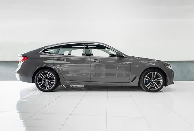 BMW 5 Series 2023 Luxury Sedan