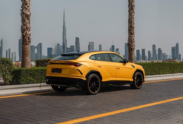 Lamborghini Urus 2024 Yellow Edition