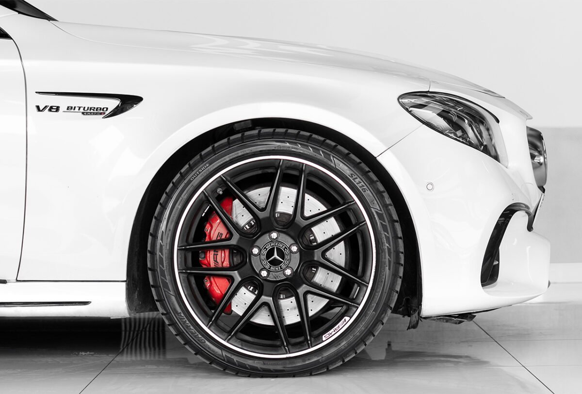 zThEt034Gq Mercedes-Benz E-Class 2023 Luxury Sedan